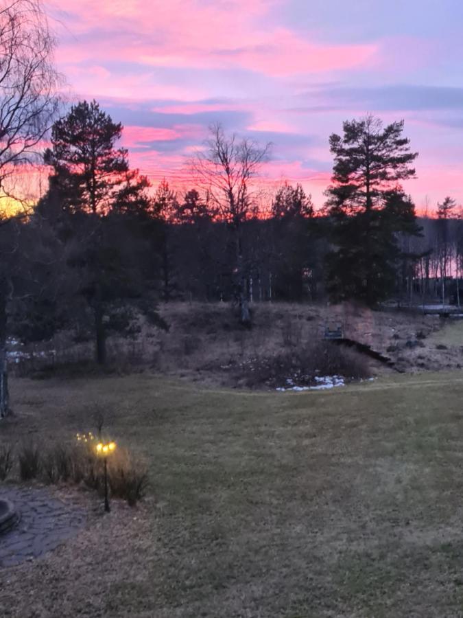 Skogsbrynet B&B, Bredsjoe Nya Herrgard Hällefors Kültér fotó