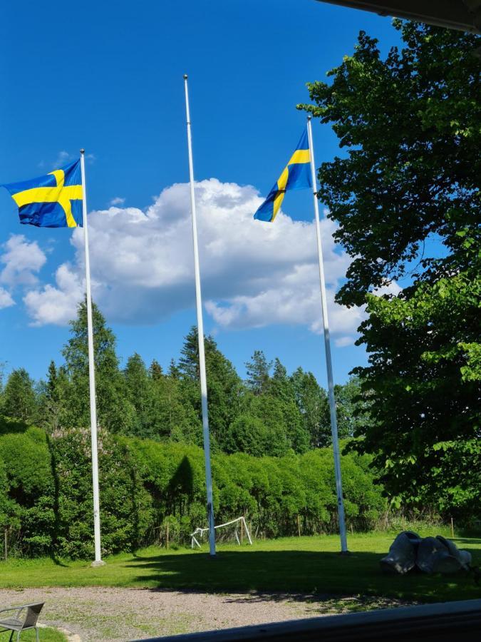 Skogsbrynet B&B, Bredsjoe Nya Herrgard Hällefors Kültér fotó